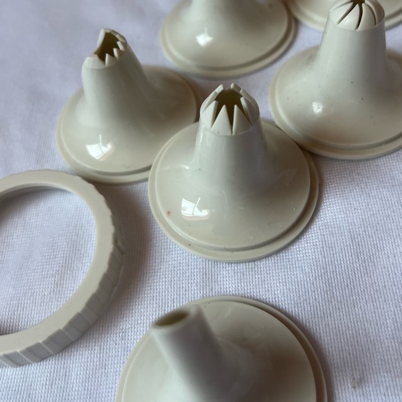 THE PAMPERED CHEF Easy Accent Decorator No. 1778 Cake Cooking Cookies Cream Ici - Picture 3 of 6